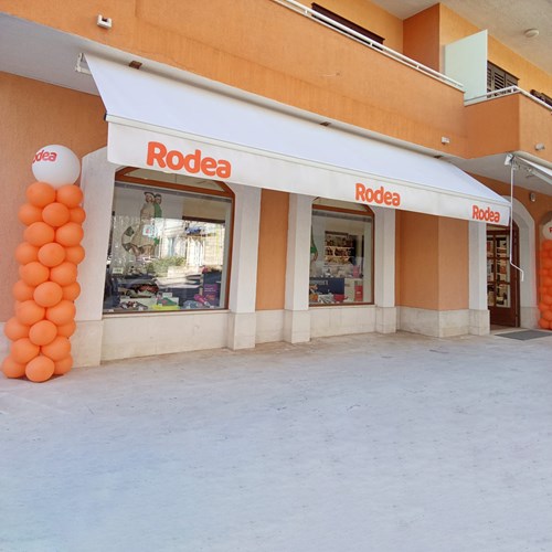 Otvoreno preuređeno prodajno mjesto Makarska